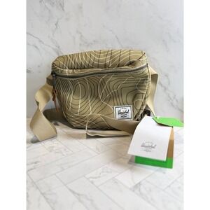 NWT Herschel Classic Settlement Hip Pack